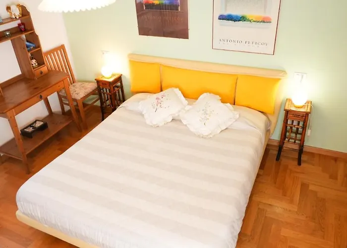 Апартаменты Panoramic View Home's Giulia Casasco Intelvi